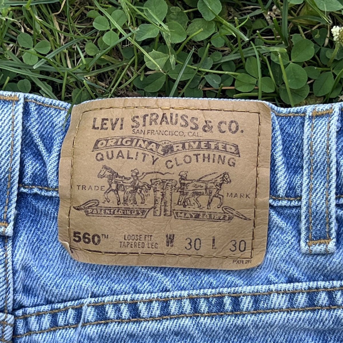 Levi's Vintage Levi’s Orange Tab 560 Loose Taper Made In USA 30x30 Size US 30 / EU 46 - 5 Thumbnail
