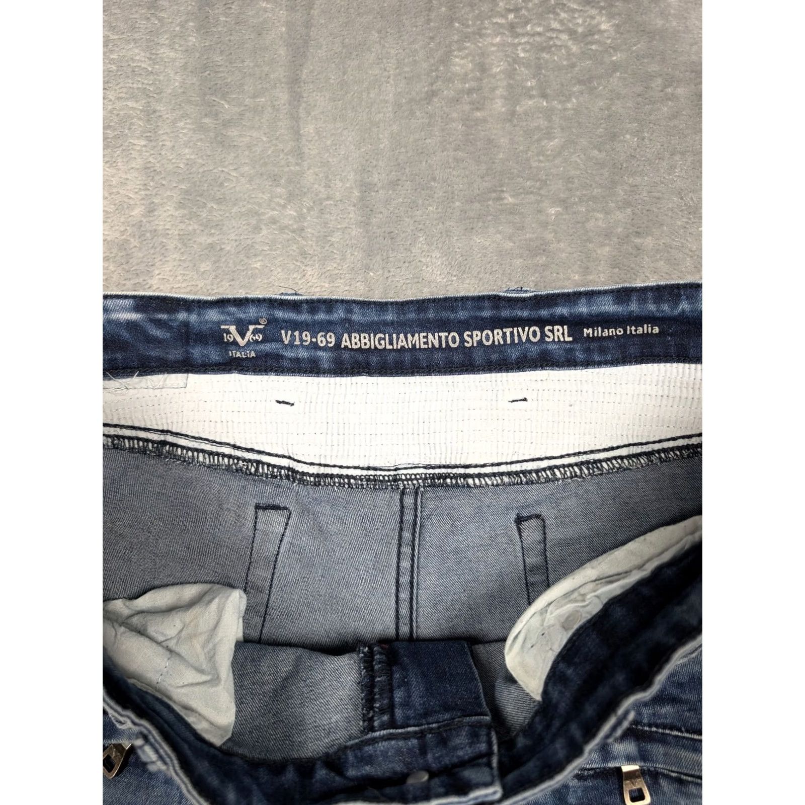 Vintage V1969 Jeans Mens 38x32 Blue Distressed Biker Moto Slim Fit Zipper Pockets Stretch Denim Jeans Mens Regular 38in XS? (Note: Correction) Size US 38 / EU 54 - 5 Thumbnail