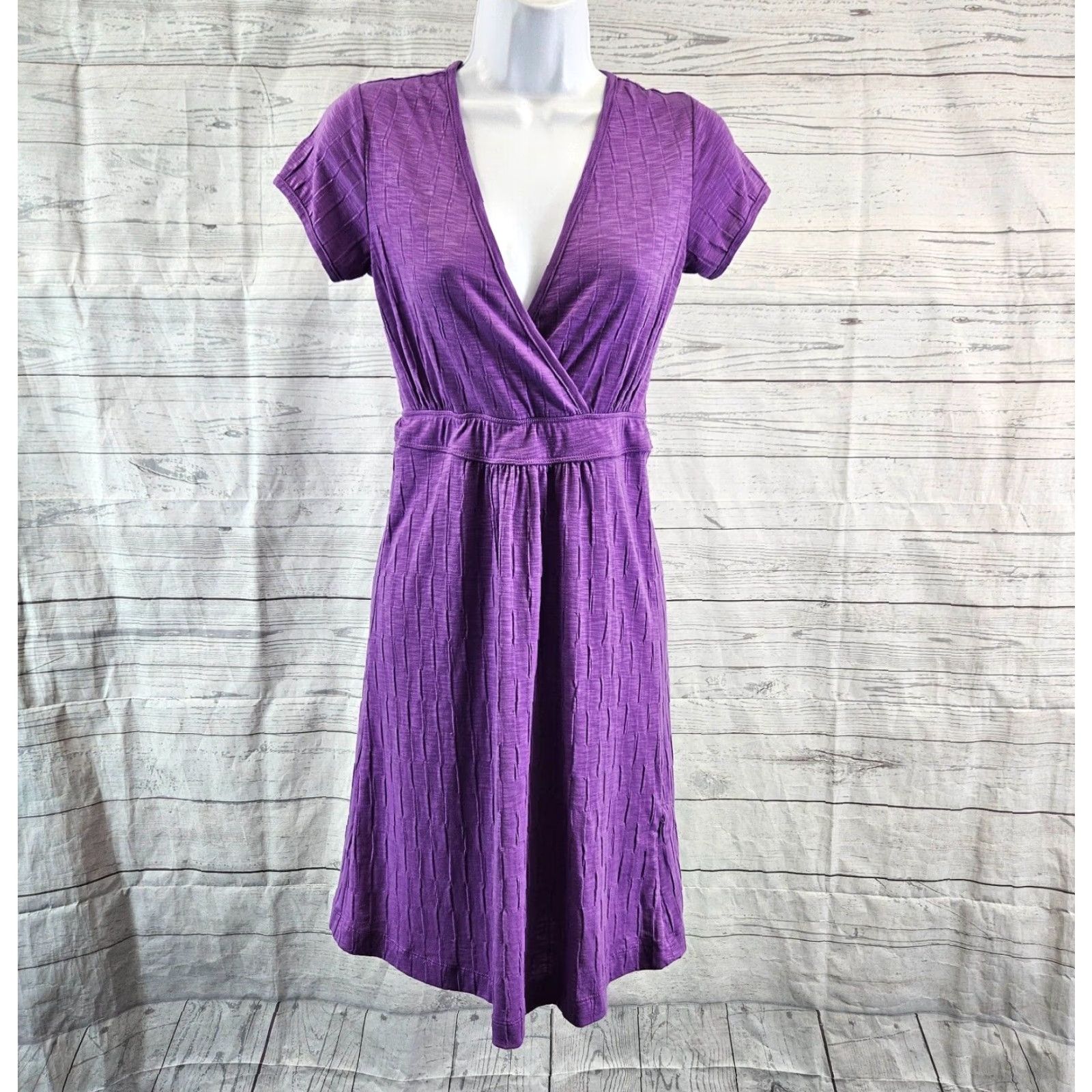 Vintage VINTAGE? No. Title Nine Womens Dress XS Purple Short Sleeve V-Neck Zip Pocket Shirt Dress Womens XS Purple Short Sleeve V-Neck Pockets 90s Theme? Size 26" / US 2 / IT 38 - 2 Thumbnail