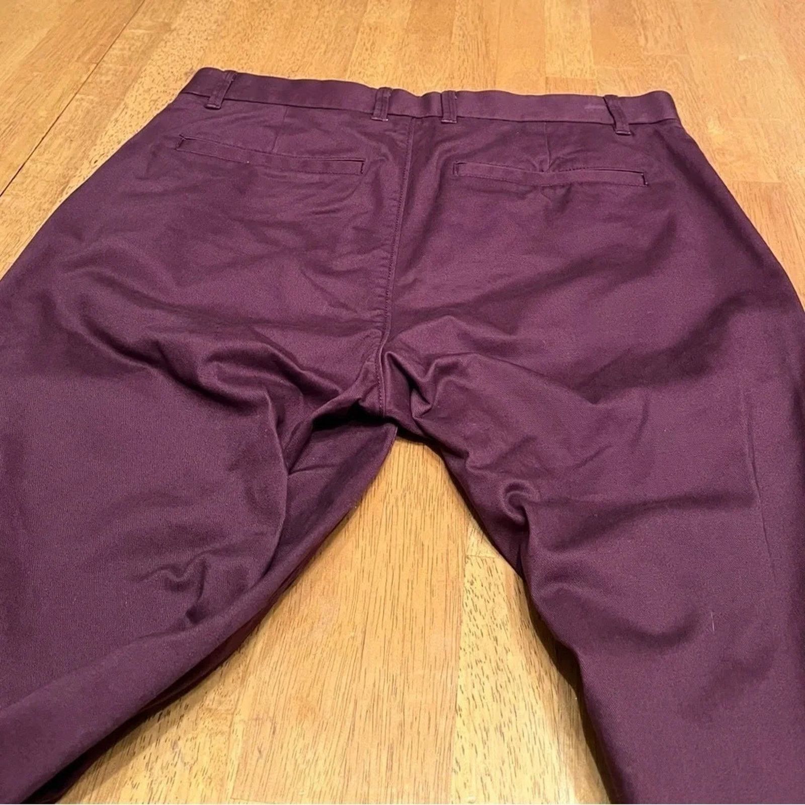 Everlane Everlane straight leg pants, size 31x32. Its is a front zip. Size 31" - 2 Thumbnail