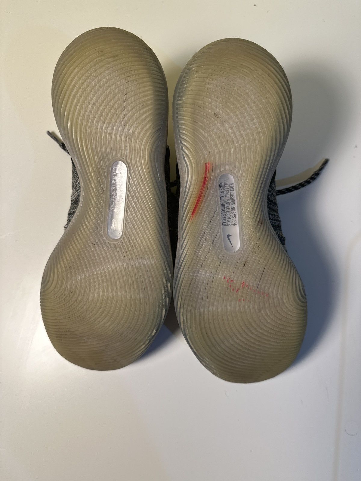 Nike Nike Kd 11 Still Kd Size US 9.5 / EU 42-43 - 5 Thumbnail