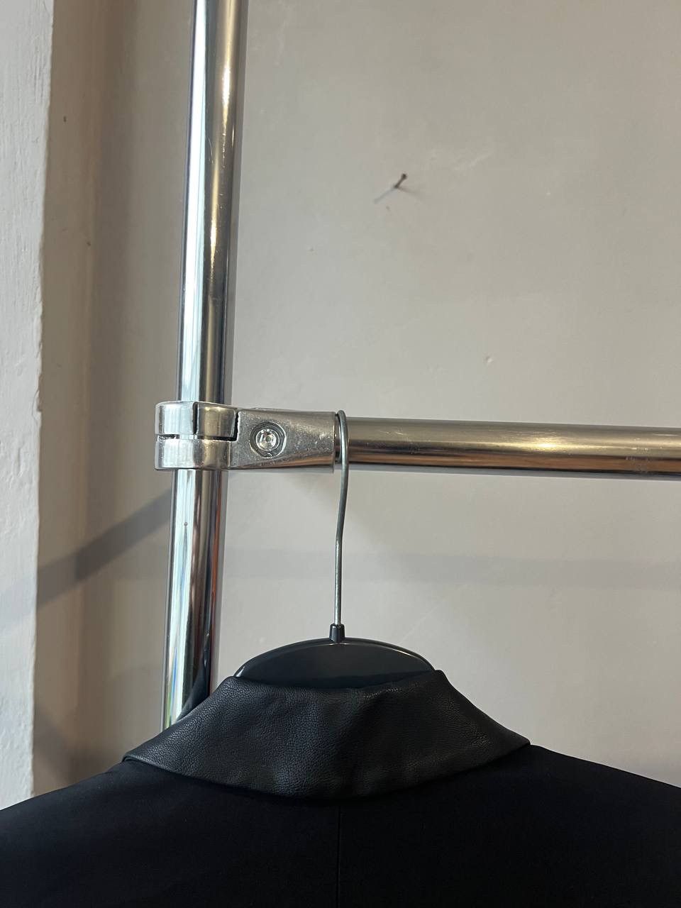 Versace Jeans Couture VERSACE JEANS RARE WOMEN DESIGNER SOLID SMOKING JACKETBLAZER Size XS / US 0-2 / IT 36-38 - 16 Thumbnail