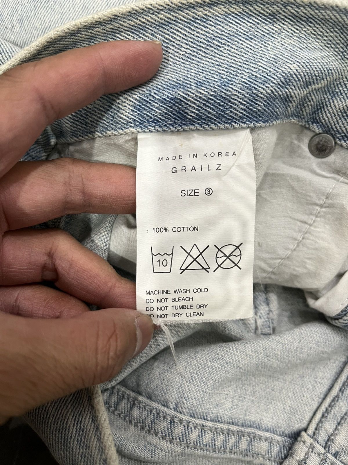 GRAILZ GRAILZ DISTRESSED FLARE JEANS Size US 34 / EU 50 - 4 Thumbnail