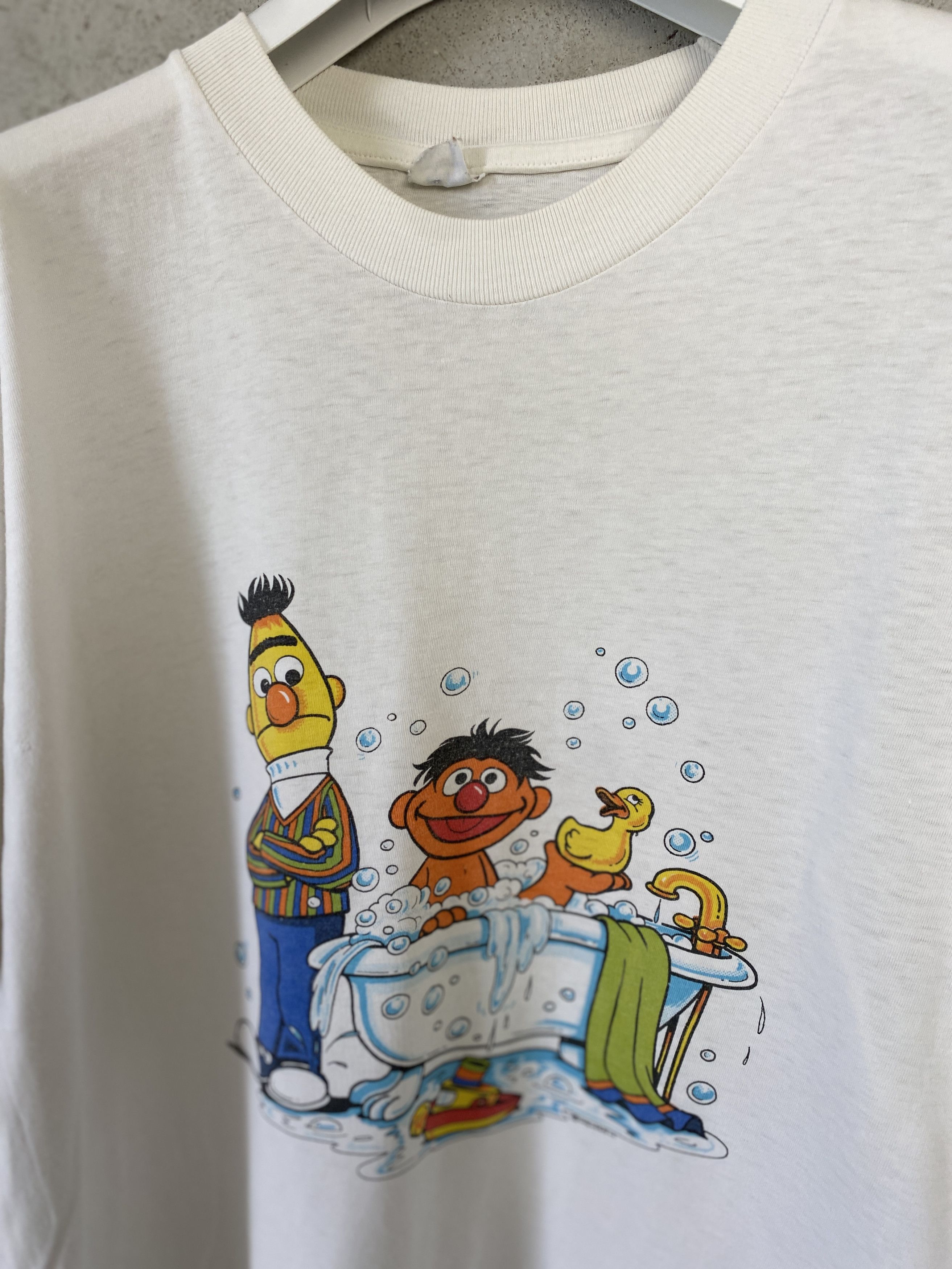 Vintage Vintage Sesame Street printed t-shirt tee 90s Size US XL / EU 56 / 4 - 2 Thumbnail