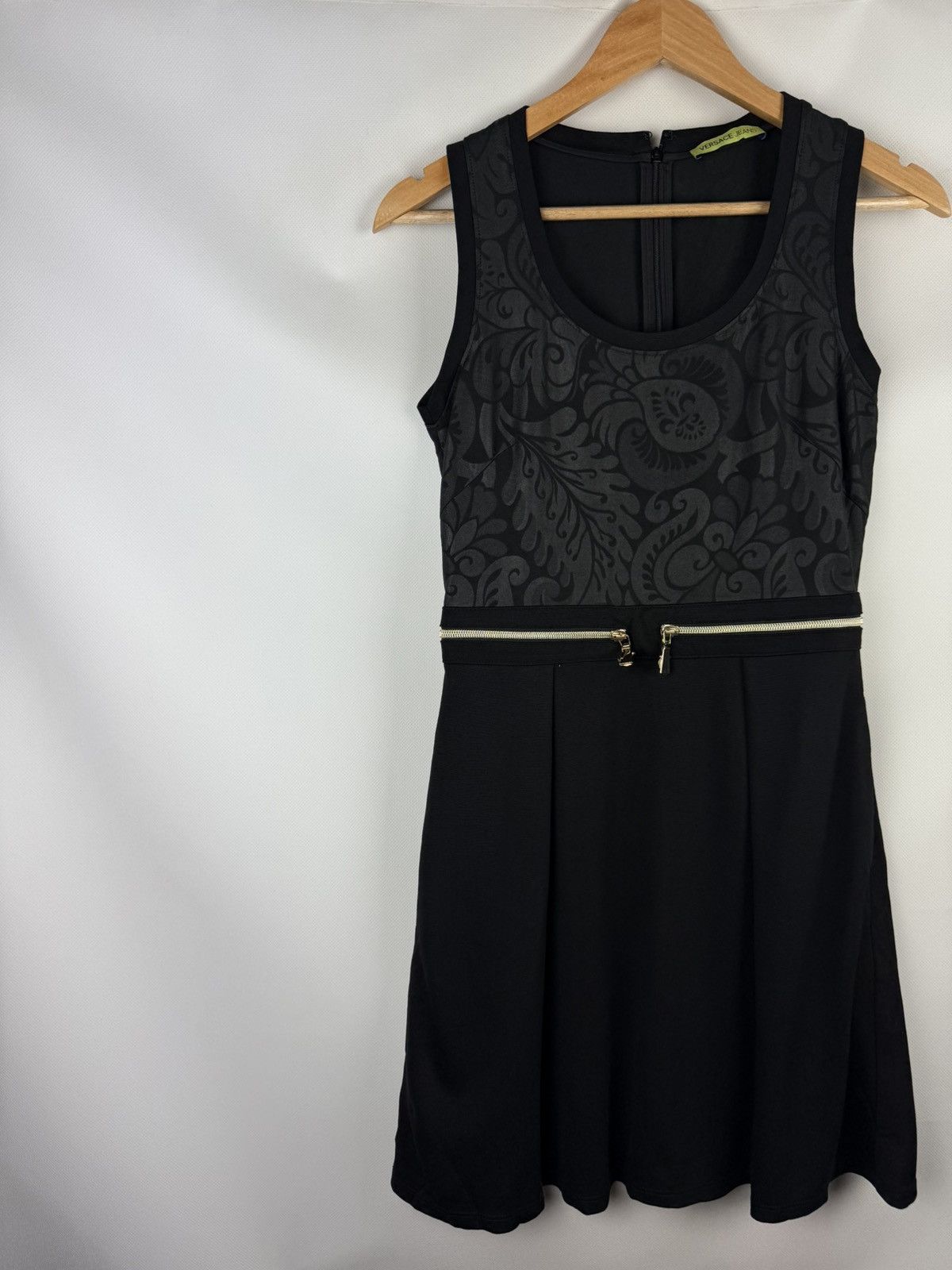 Versace Jeans Couture Versace Jeans Ladies Sleeveless Patterned Dress Size US 4 Size S / US 4 / IT 40 - 2 Thumbnail