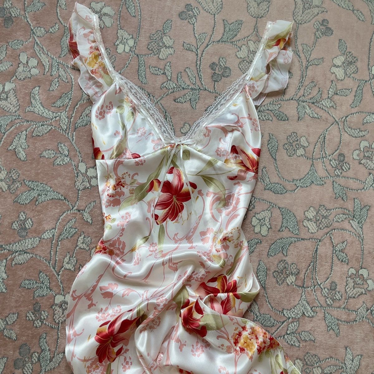 Other Romantic White Floral Satin Maxi Slip Dress (L) Size L / US 10 / IT 46 - 12 Thumbnail
