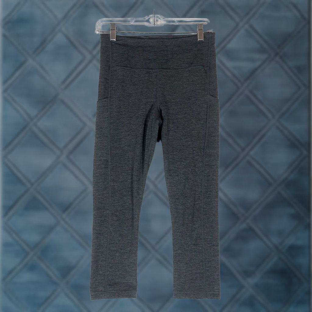 Athleta Athleta Womens Capri Leggings Gray Regular S Pockets Yoga Gym Run Casual Size 28" / US 6 / IT 42 - 1 Thumbnail