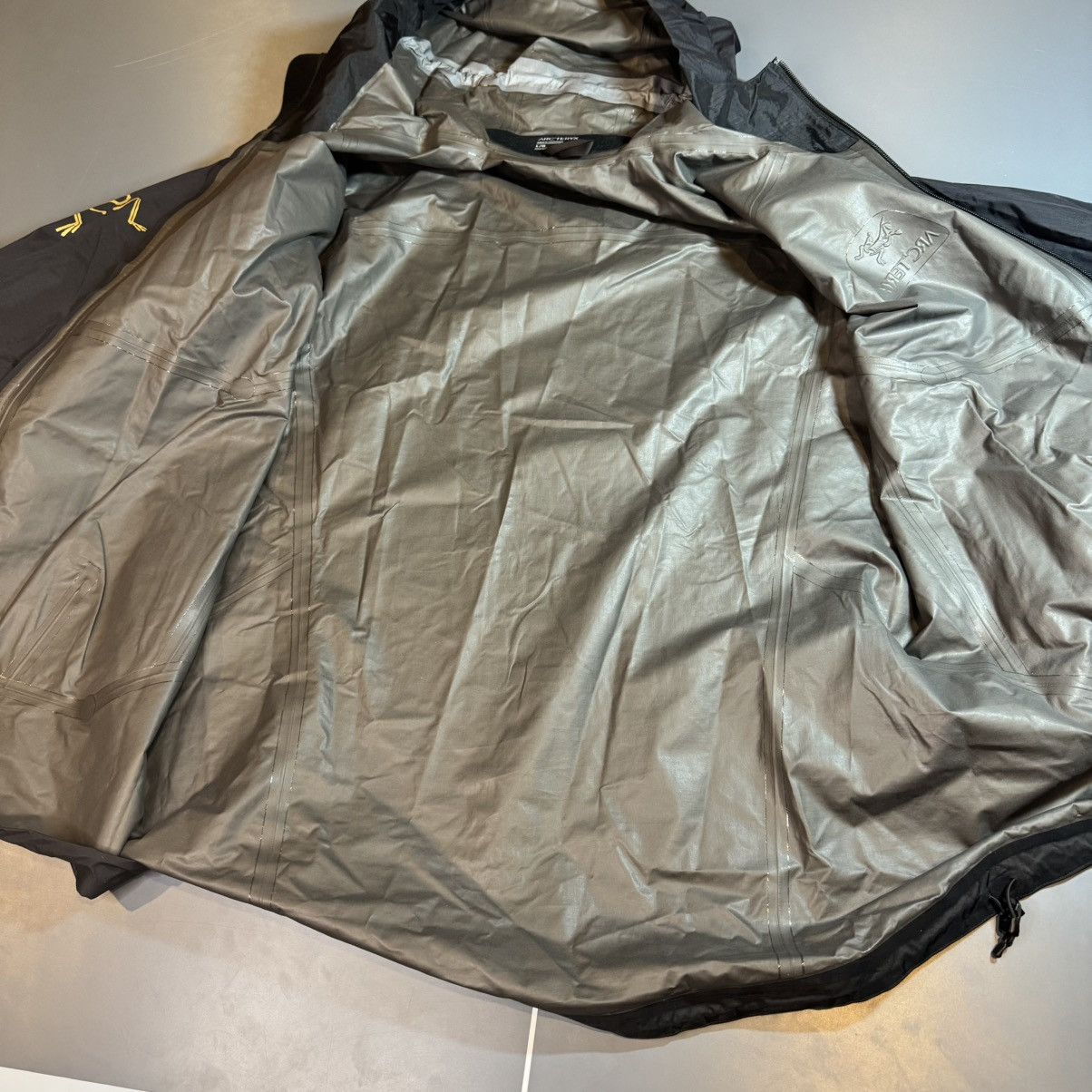 Arc'teryx × Beams Plus Zeta SL 24K Jacket Size US L / EU 52-54 / 3 - 16 Thumbnail