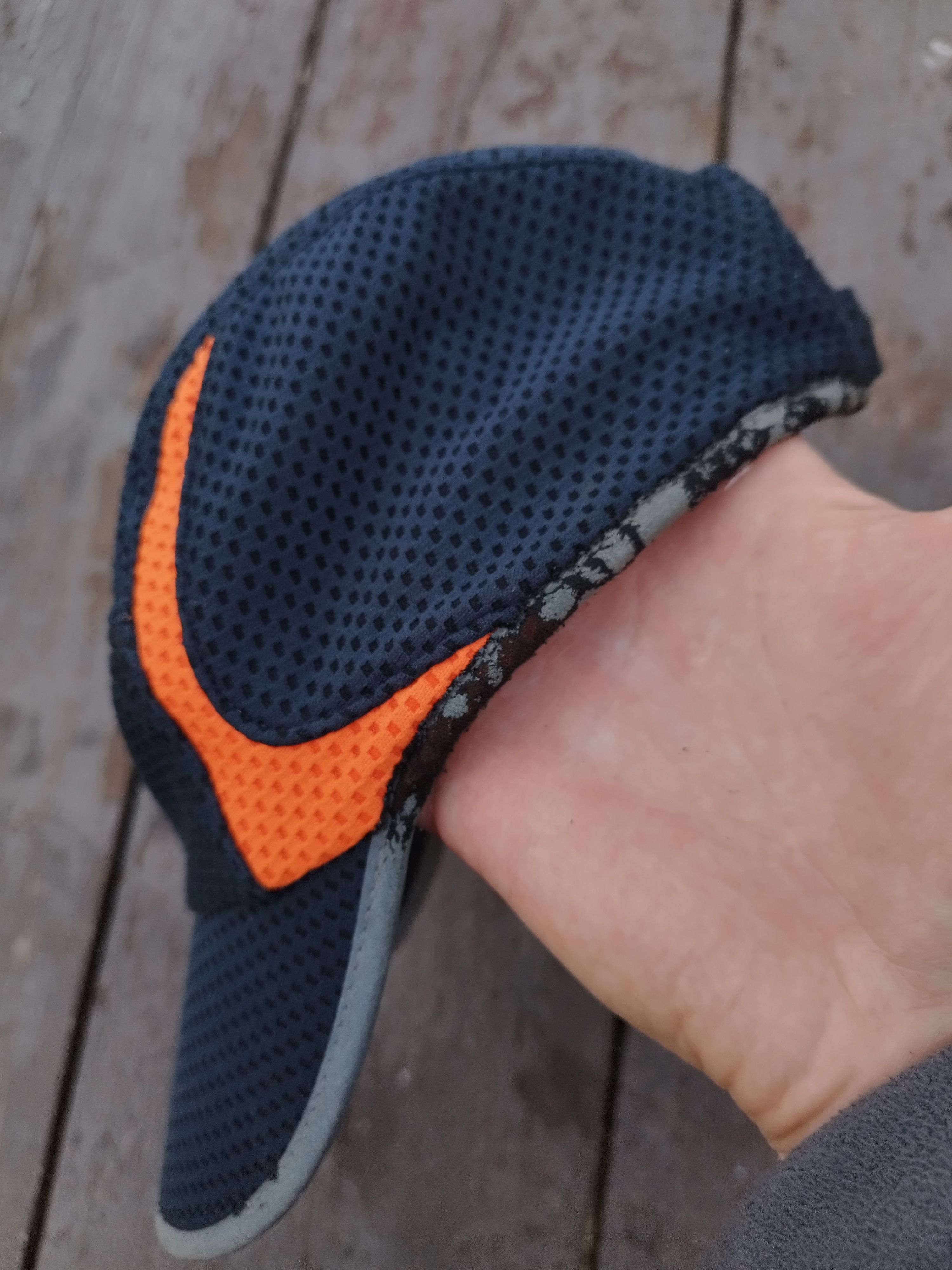 Nike Vintage Nike Fit Running Cap Mesh Hat Reflective Details Size ONE SIZE - 5 Thumbnail