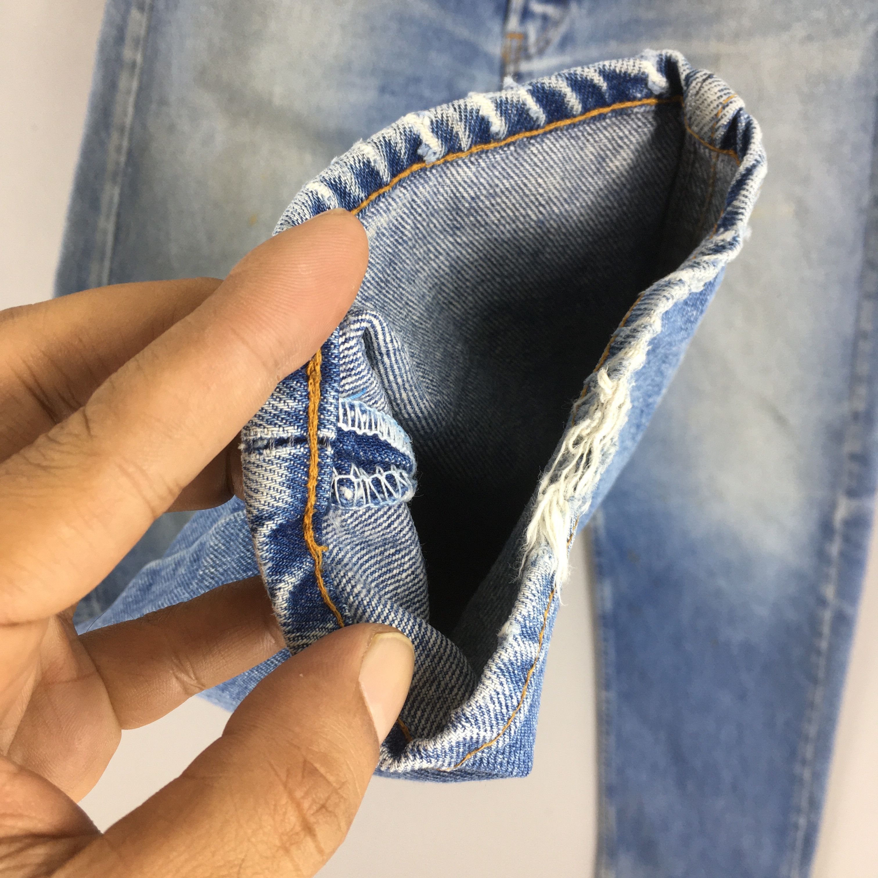 Levi's Size 30x31 Vintage 90s Levi's 501 Faded Blue Jeans S1078 Size US 30 / EU 46 - 4 Thumbnail