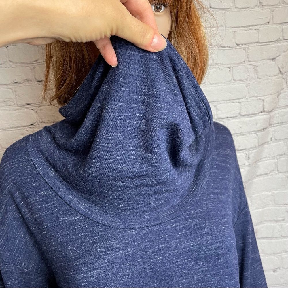 Elie Tahari NWT New Tahari Cowl Neck Sweater Blue Size M Size M / US 6-8 / IT 42-44 - 3 Thumbnail