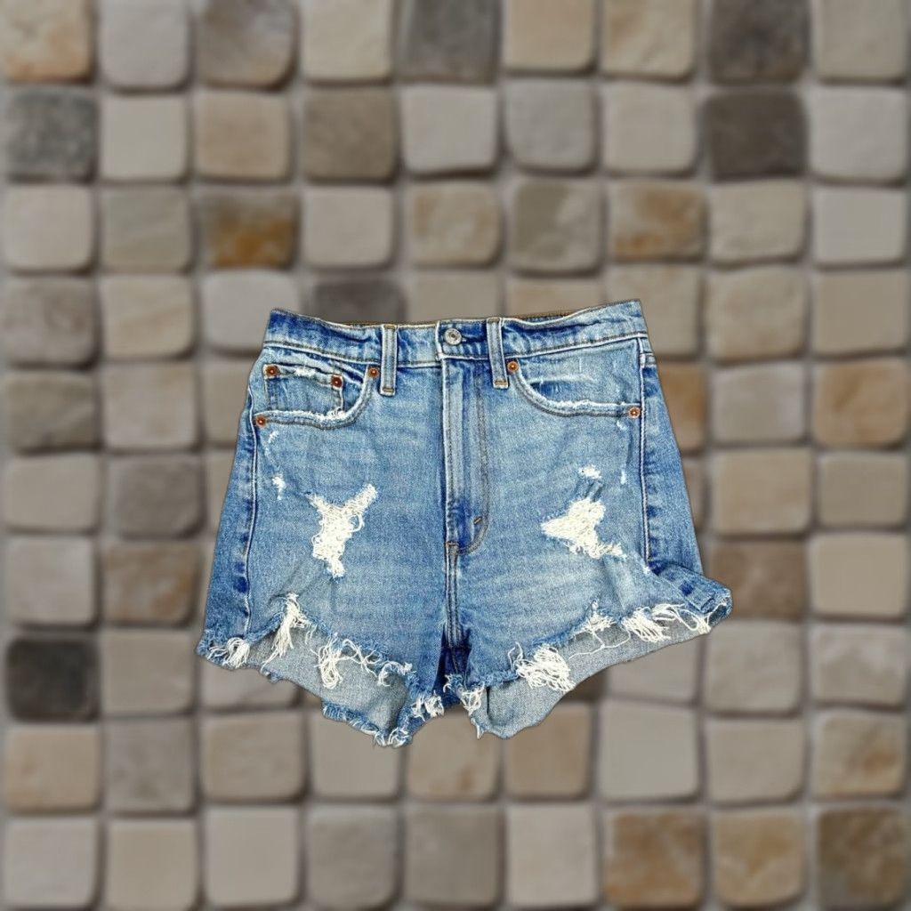 Abercrombie & Fitch Abercrombie & Fitch Shorts Womens 25 High Rise Mom Light Wash Denim Distressed Blue 90s Classic Denim Shorts Womens Size 25 Size 42" / US 20 - 1 Thumbnail