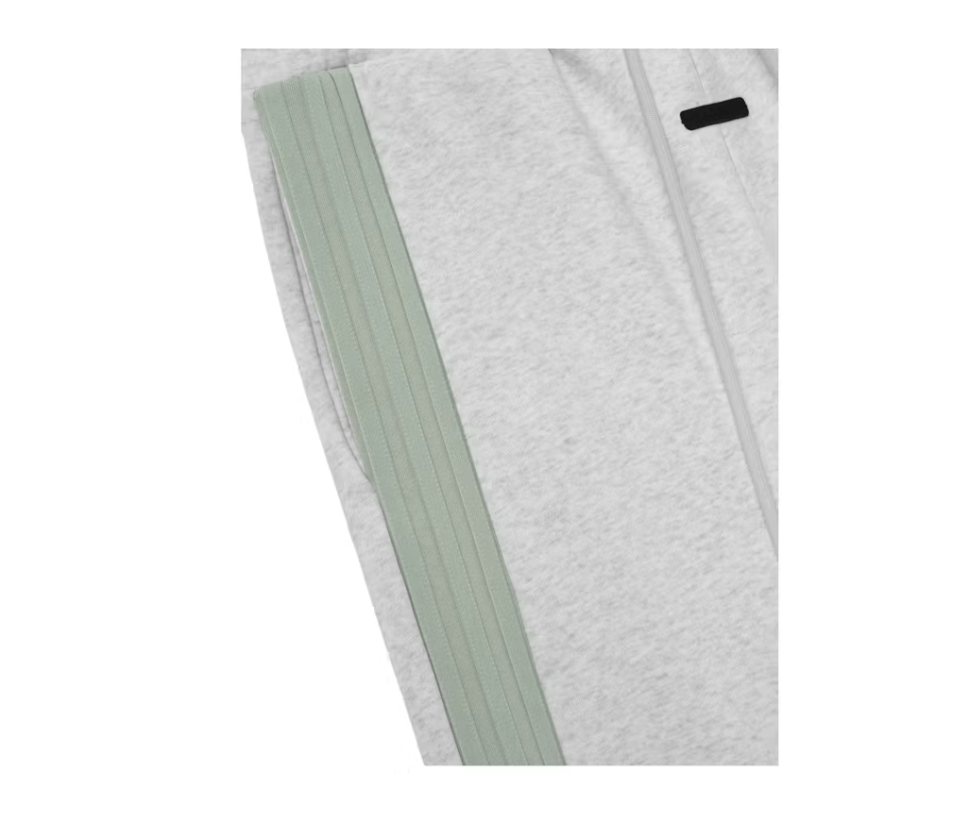 Adidas × Fear of God Fear of God Athletics Fleece Sweatpant Light Heather S Size US 32 / EU 48 - 3 Thumbnail