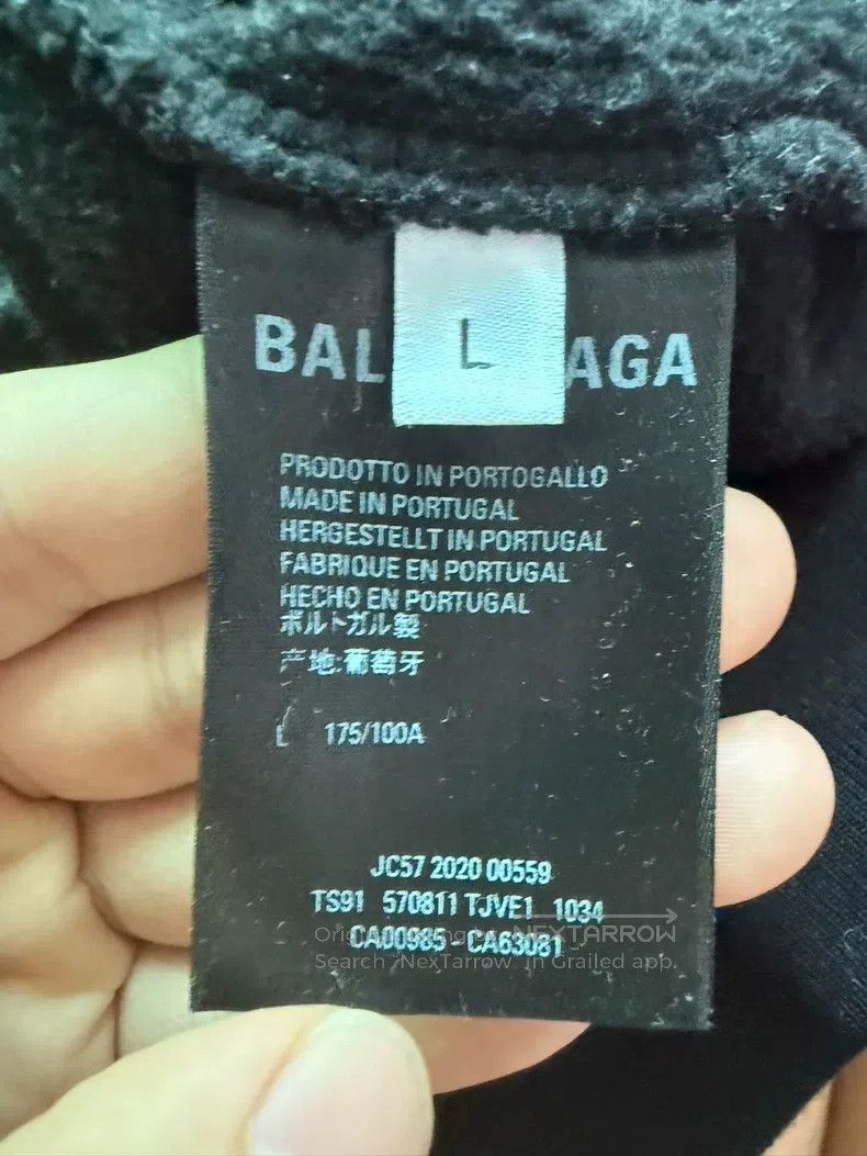 Balenciaga Balenciaga Manchester United Soccer Hooded Sweatshirt Blac Size US L / EU 52-54 / 3 - 5 Thumbnail