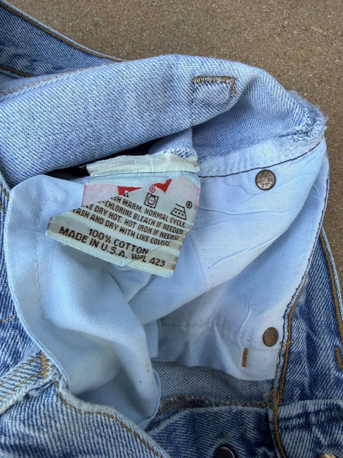 Levi's Vintage 90s Levi’s 501xx Buttonfly Straight Jeans 31x31 Size US 31 - 6 Thumbnail