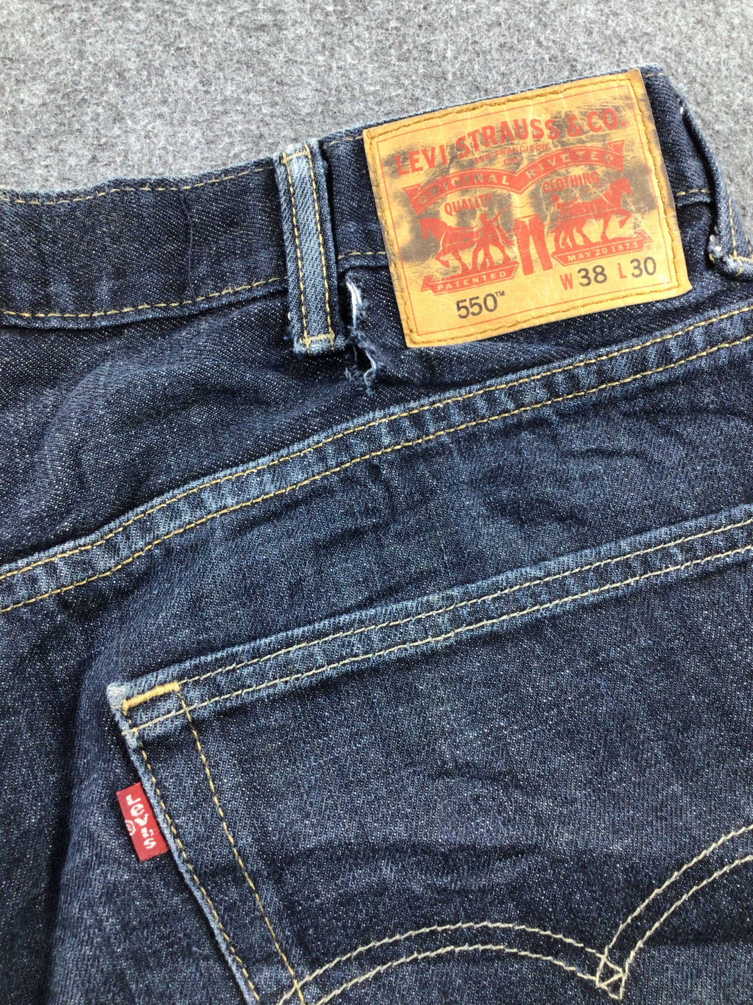 Levi's Vintage 550 Levis Jeans Blue Wash Denim -J817 Size US 36 / EU 52 - 5 Thumbnail
