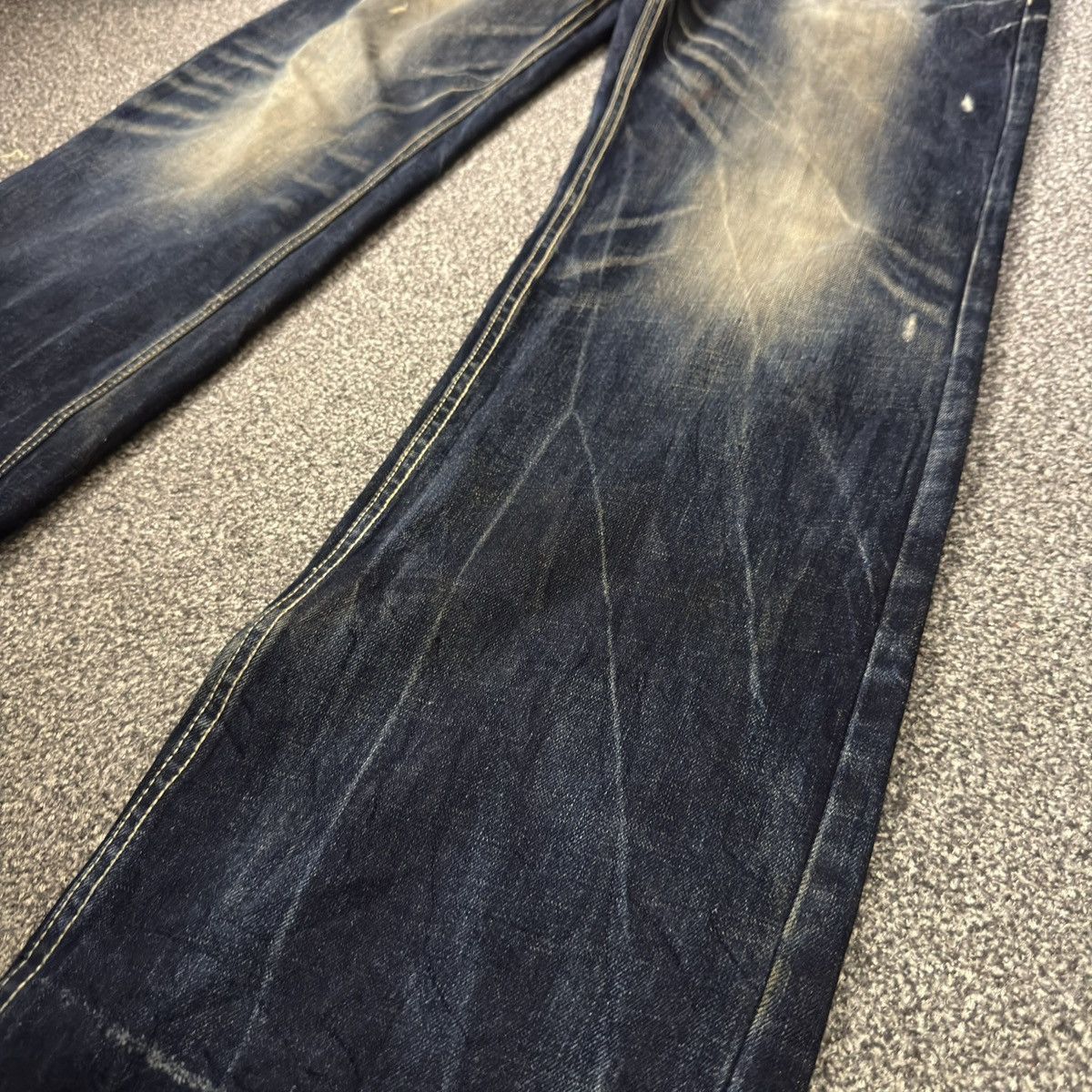Le Grande Bleu (L.G.B.) 🔥🇯🇵 Studded Gem Bootcut RedPepper Gold Label Distressed Denim Size US 34 / EU 50 - 6 Thumbnail