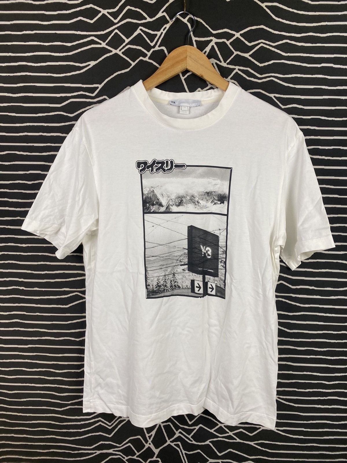 Y-3 Y-3 Yohji Yamamoto Graphic Tee Size US S / EU 44-46 / 1 - 1 Thumbnail