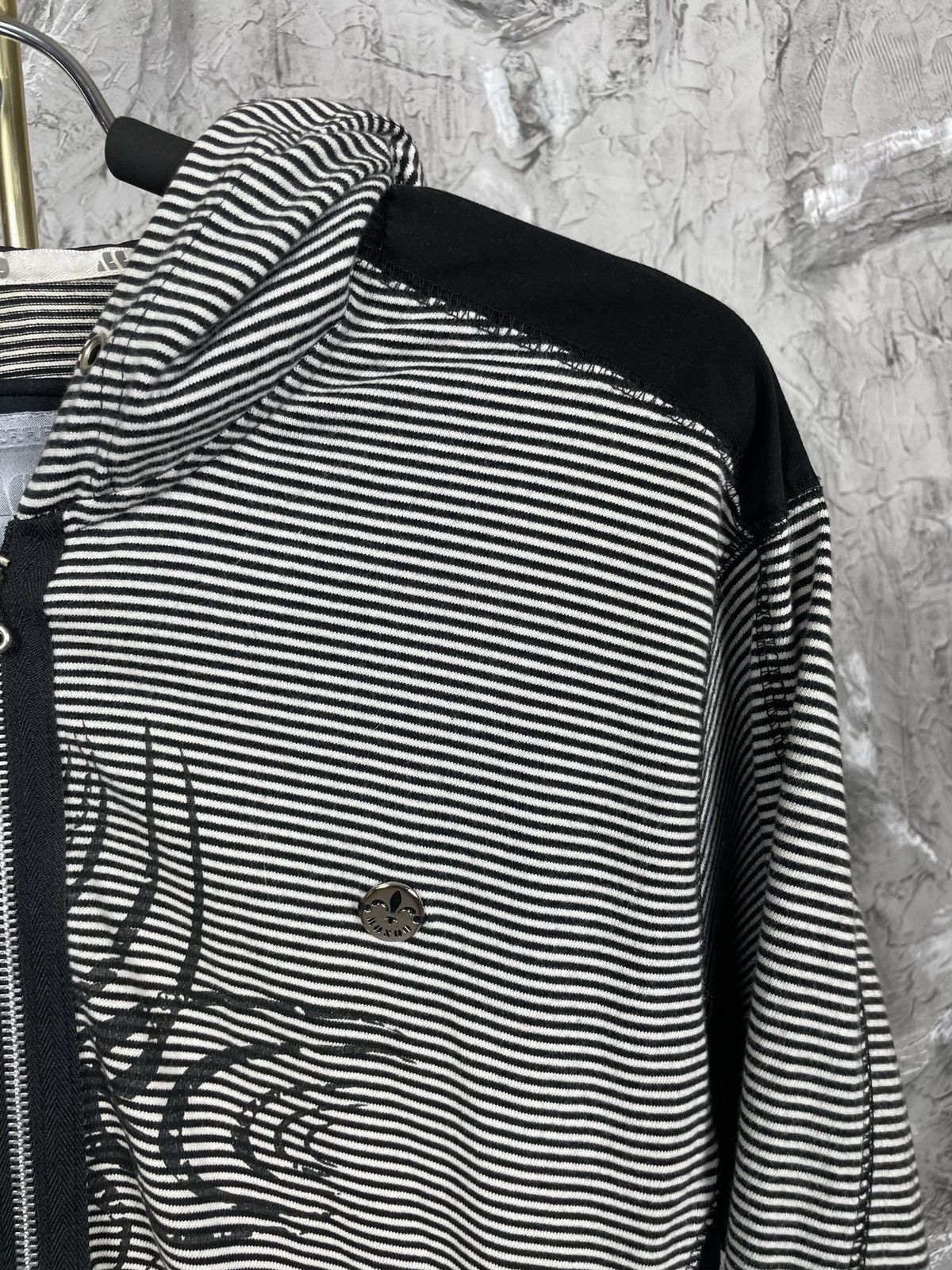 20471120 Striped Y2K Zip Tribal Hoodie Affliction Style Size US M / EU 48-50 / 2 - 9 Thumbnail