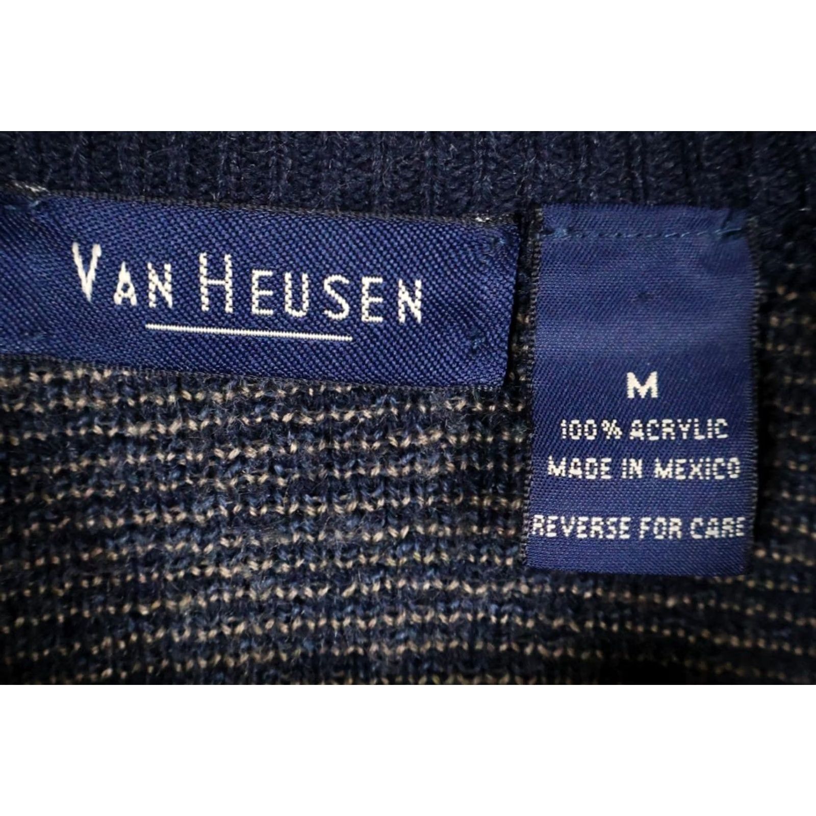 Van Heusen VINTAGE Van Heusen Sweater Shirt Men M Dark Blue Geometric Pattern 90s Dad Style Pullover Knit Crew Neck Size US M / EU 48-50 / 2 - 3 Thumbnail