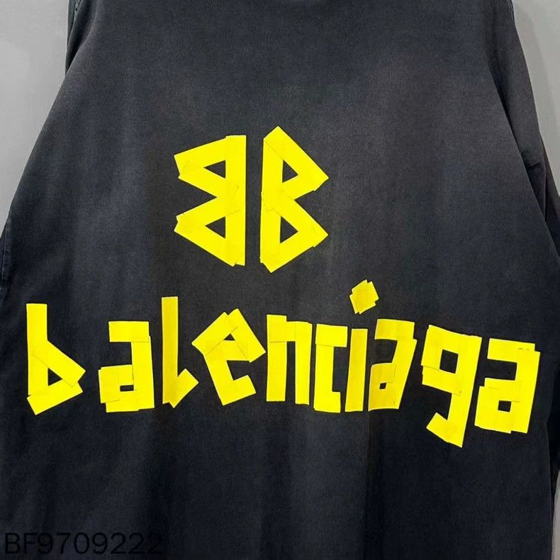 Balenciaga Balenciaga Yellow tape logo short sleeve Size US L / EU 52-54 / 3 - 5 Thumbnail