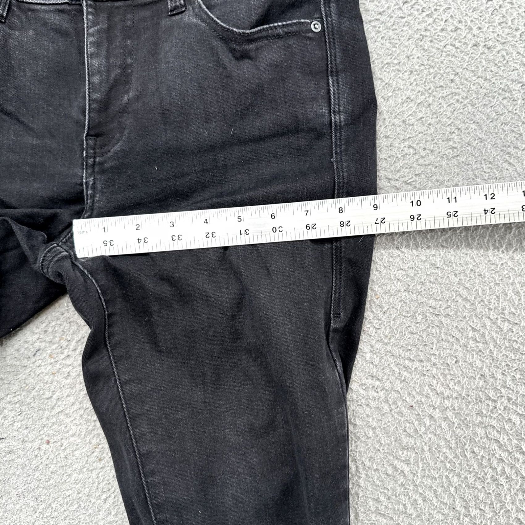 Vintage LuLaRoe Jeans Women’s Black Mid Rise Skinny Magic Waistband Denim SZ 26 - 5-Pocket, Stretch, Cotton Blend, Regular, Vintage? No, 90s/ Casual Size 26" / US 2 / IT 38 - 7 Thumbnail