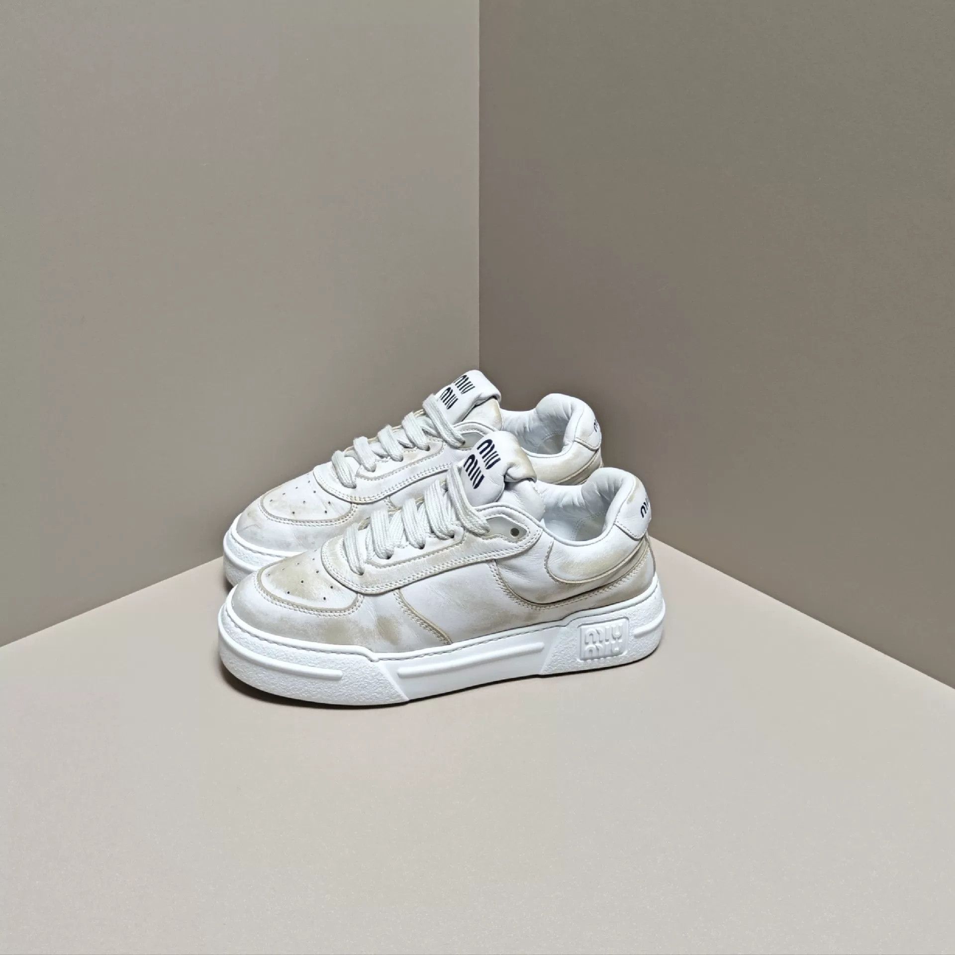 Miu Miu Miu Miu Retro Lowtop Sneakers us_6 Women Size US 6 / IT 36 - 1 Thumbnail