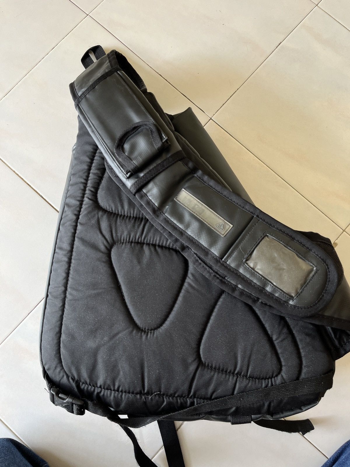 Nike ACG Nike ACG Water-tight Cross Body Sling Bag Size ONE SIZE - 4 Thumbnail
