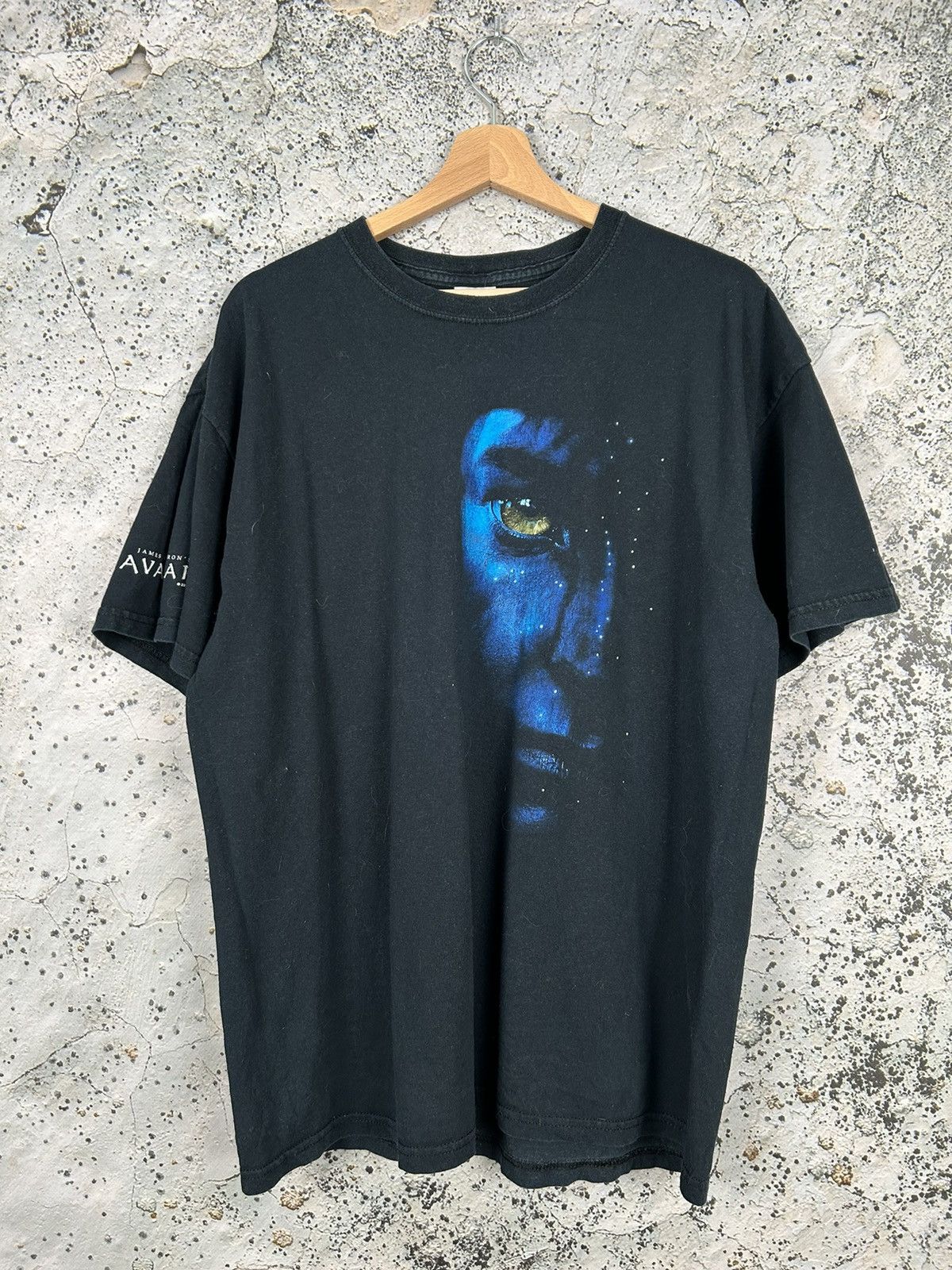 Vintage Vintage 2010 Avatar Movie Graphic Tee Hype Rare Size US L / EU 52-54 / 3 - 1 Thumbnail
