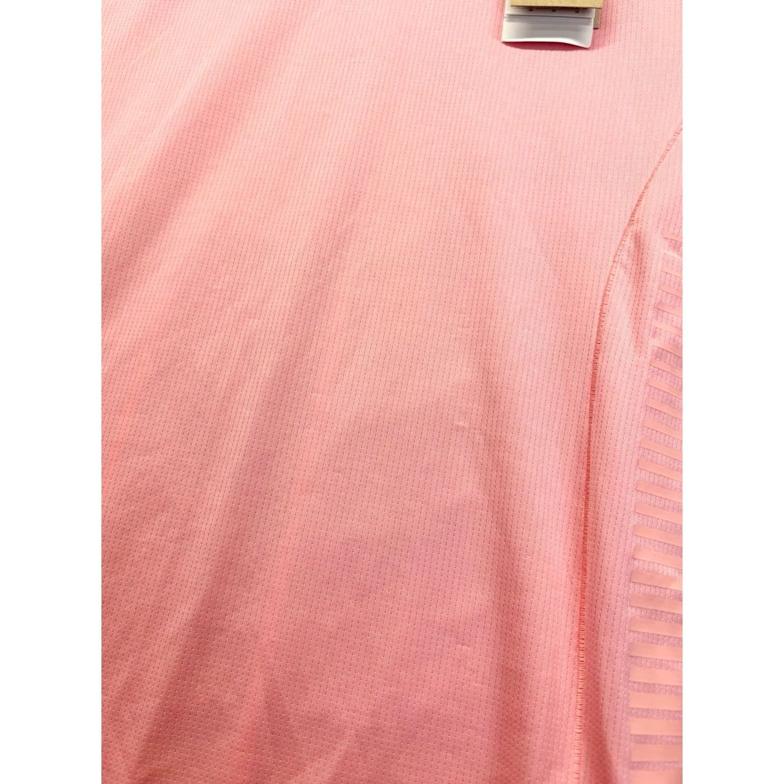 Adidas Adidas T Shirt Primeblue Pink Women’s XS New with Defects Small Pull/Snag Front & Arm Areas Ventless? Size M / US 6-8 / IT 42-44 - 3 Thumbnail