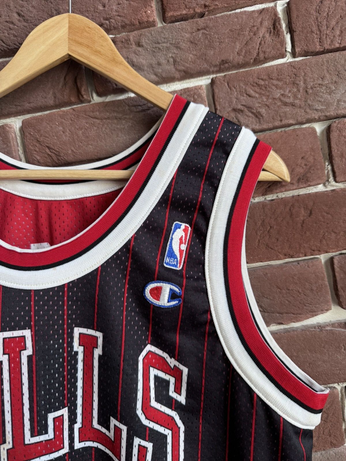 NBA Vintage Champion Chicago Bulls Basketball NBA Jersey Jordan Size US L / EU 52-54 / 3 - 18 Thumbnail