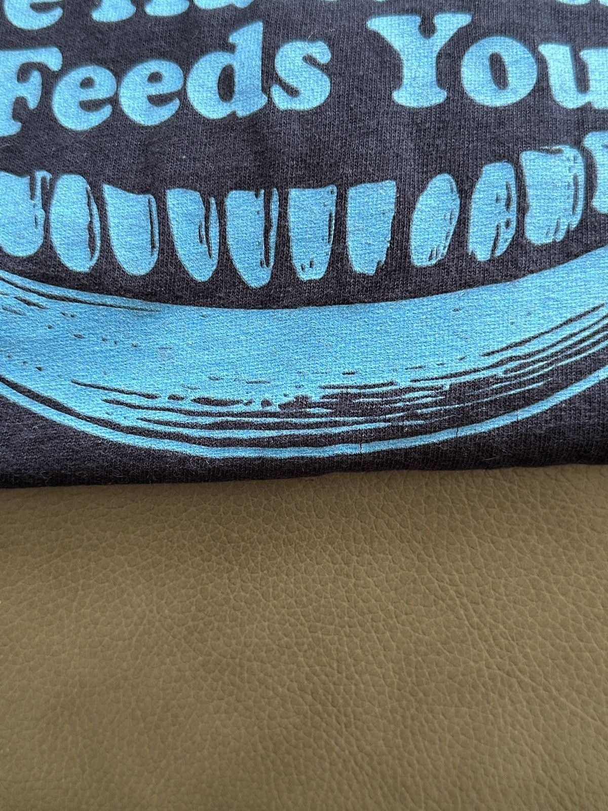 Supreme Supreme Don’t Bite The Hand that Feeds You Tee 2003 Size US L / EU 52-54 / 3 - 5 Thumbnail