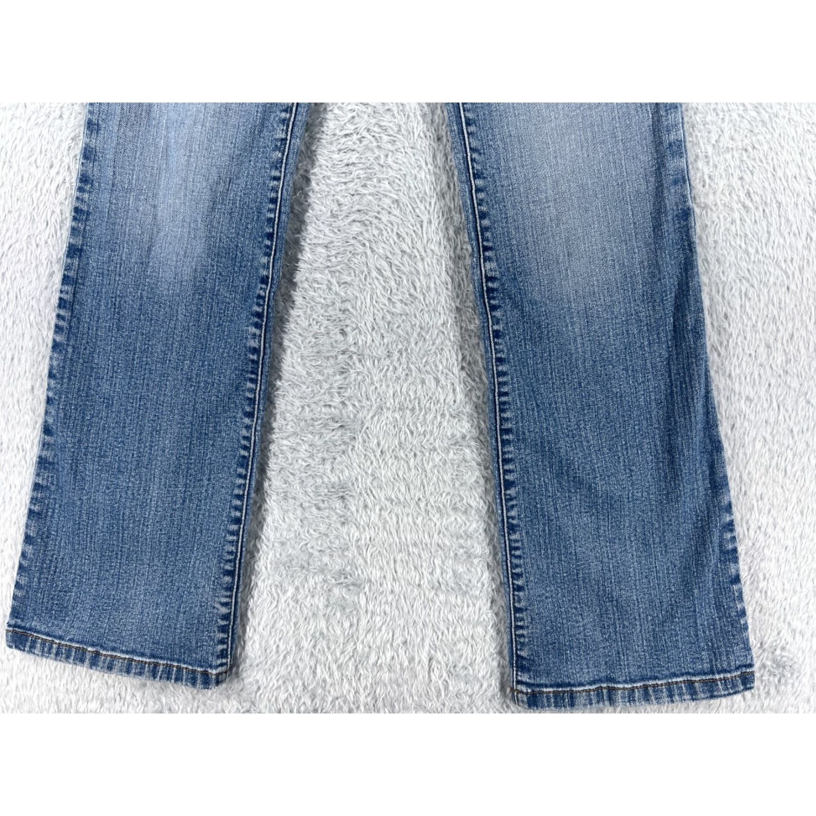 DKNY DKNY Jeans Women 4 Blue Denim Flared Low Rise 30x30 Cotton Blend 26x30 Modern Womens Regular Pocket 5-Pocket Design Denim Jeans Size 27" / US 4 / IT 40 - 2 Thumbnail