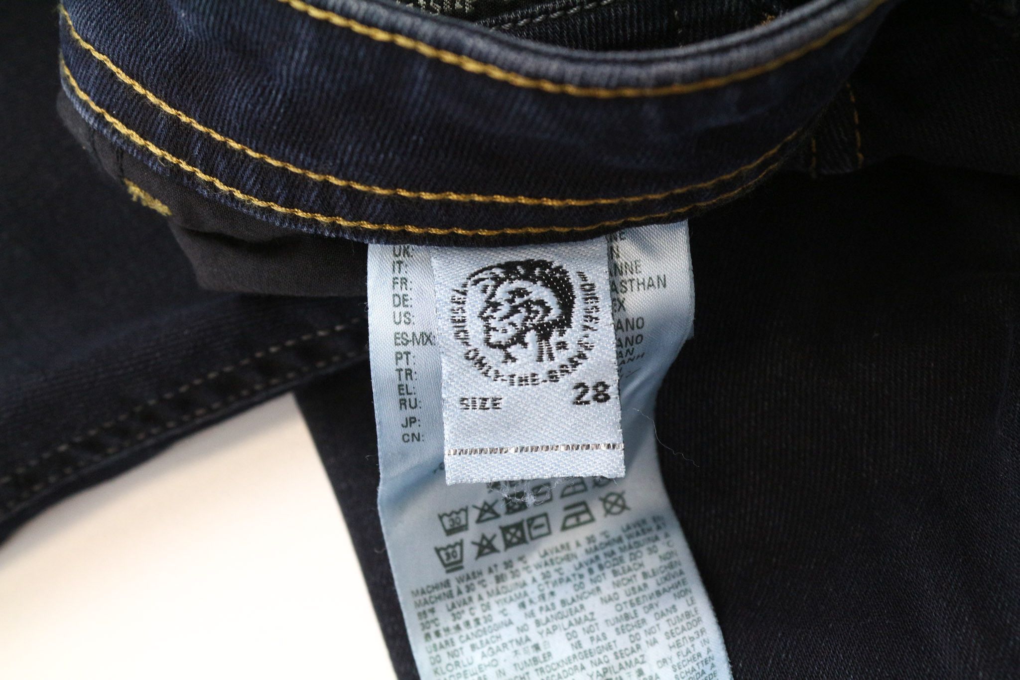 Diesel THOMMER 069GM W28/L32 Blue Slim Skinny Distress 86906 Size US 28 / EU 44 - 6 Thumbnail