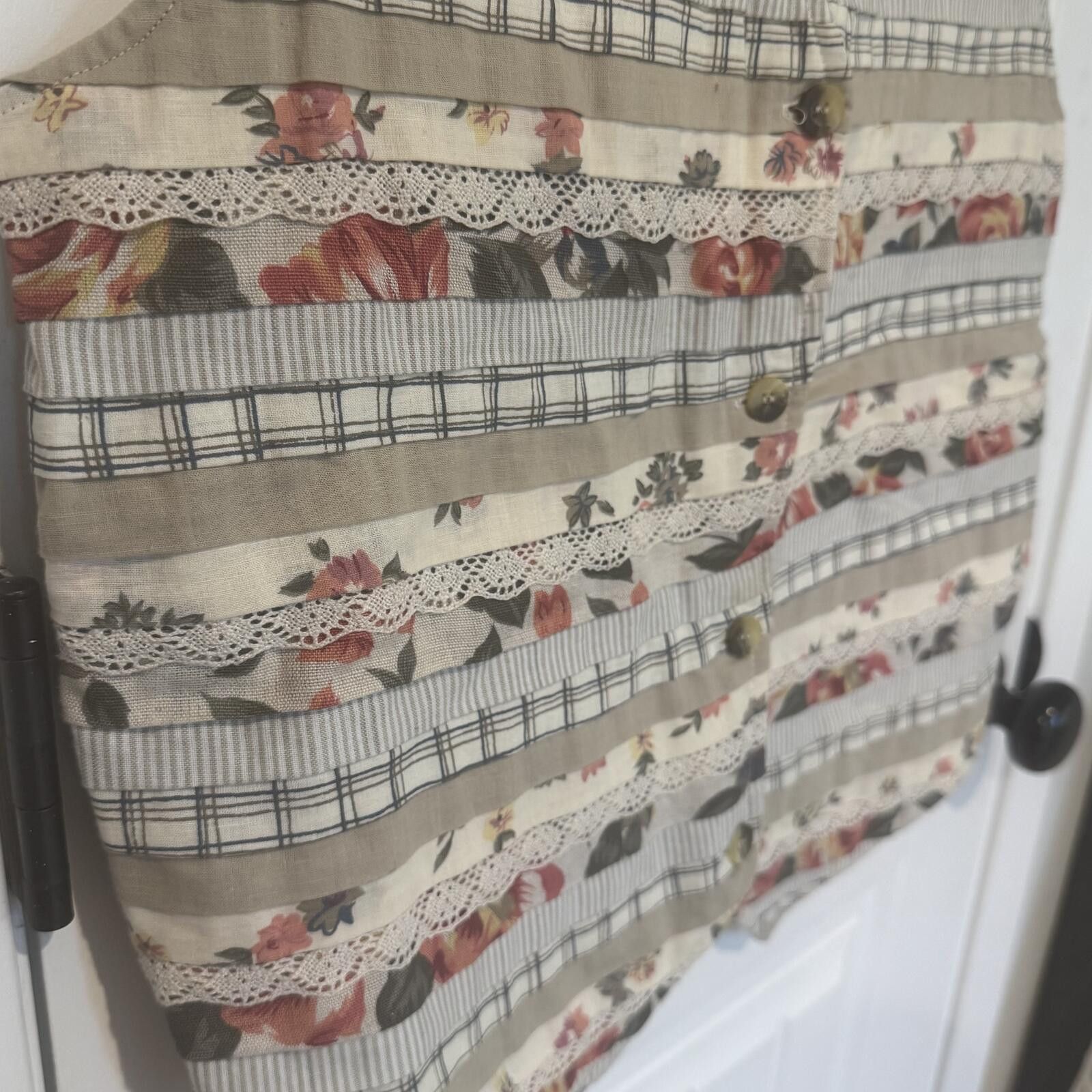 Other CASEY & MAX Women's Floral, Lace and Striped Vest Size L Size L / US 10 / IT 46 - 2 Thumbnail