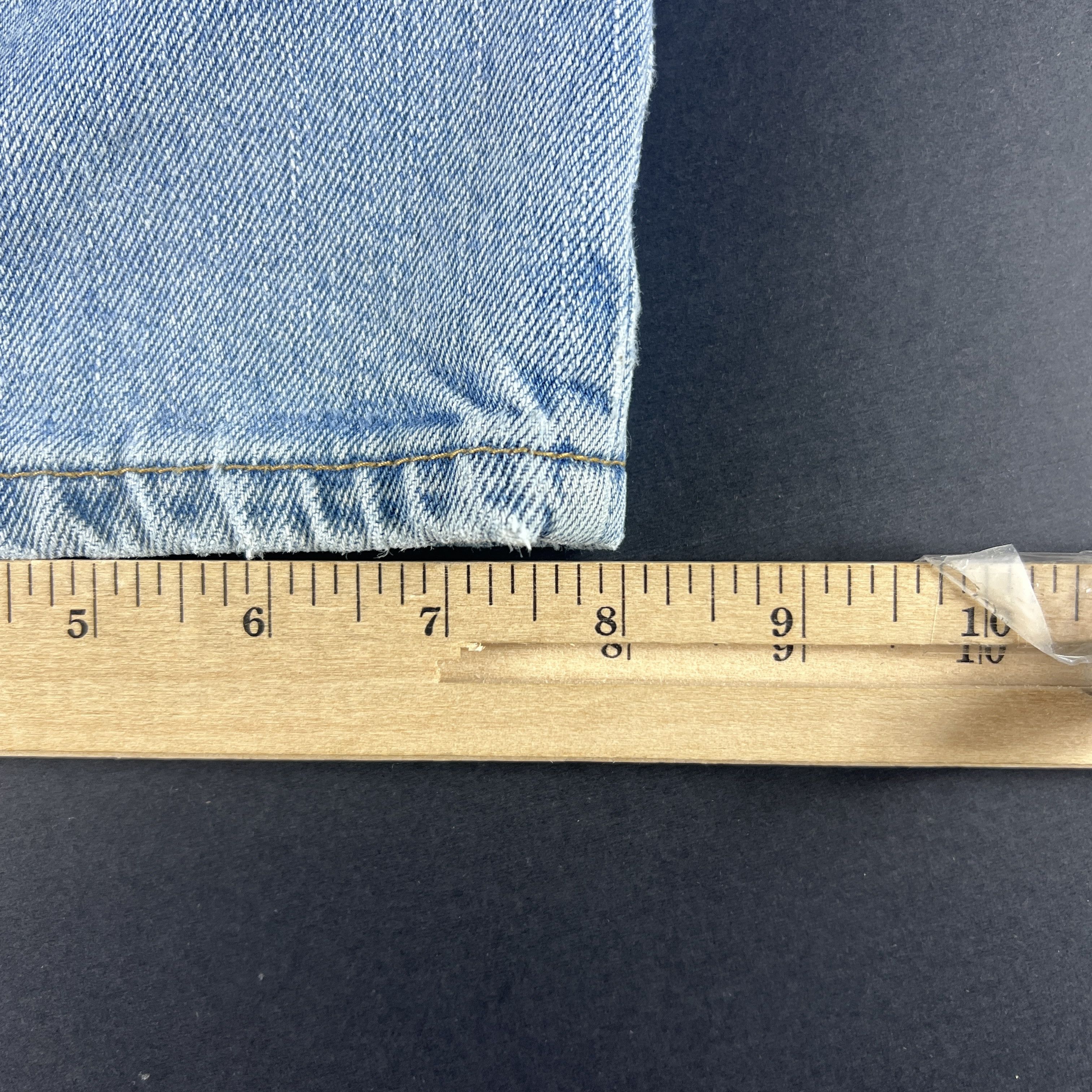 Levi's × Vintage Y2K Levi's Jean 550 Relaxed Straight Light Blue Cotton Denim Size US 37 - 19 Thumbnail