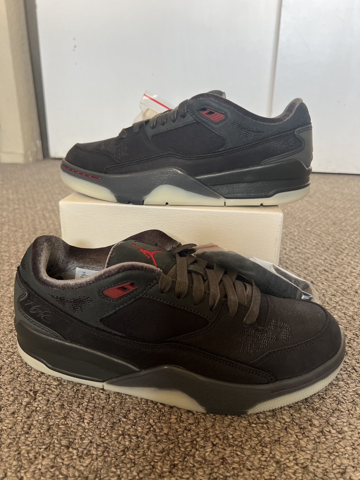 Other Jordan Flight Court SP Size US 10 / IT 40 - 1 Thumbnail