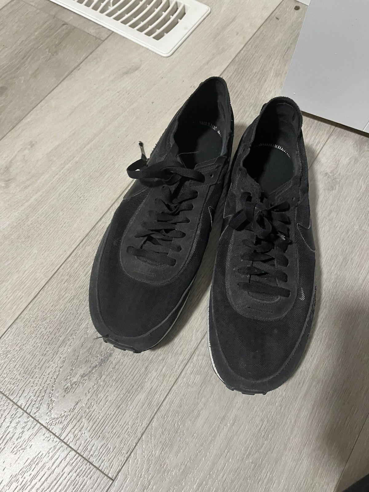 Nike Nike Waffle One Se Size US 11.5 / EU 44-45 - 1 Thumbnail