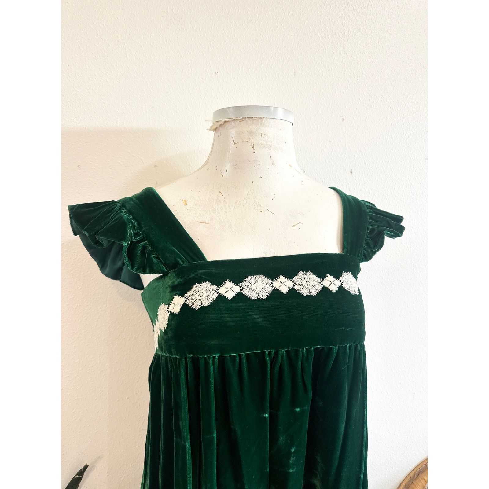 Vintage Vintage 60's Deep Emerald Velvet Empire Waist Dress Size M / US 6-8 / IT 42-44 - 5 Thumbnail