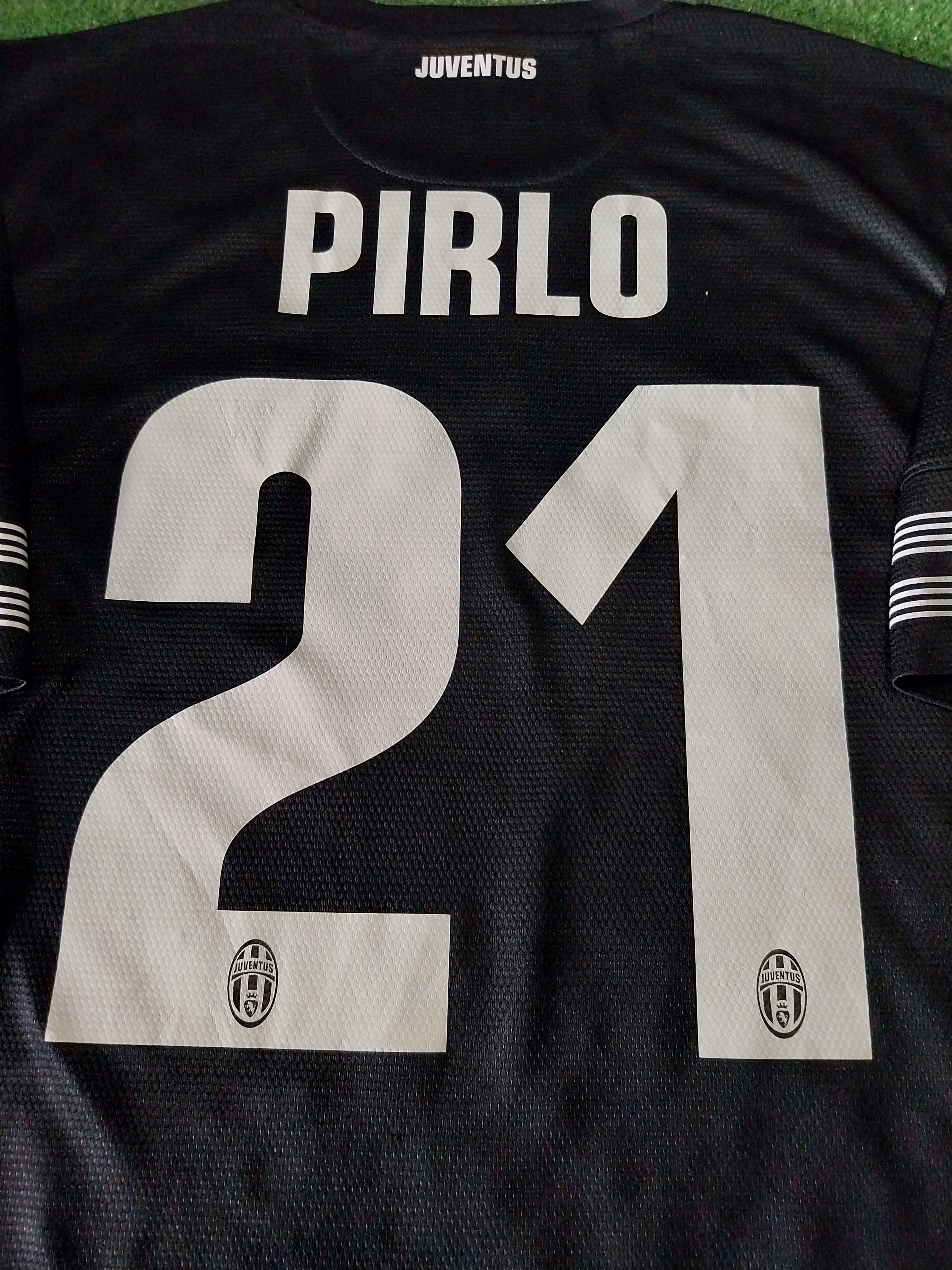 Nike Juventus away 2012/2013 andrea pirlo jersey football Size US L / EU 52-54 / 3 - 12 Thumbnail