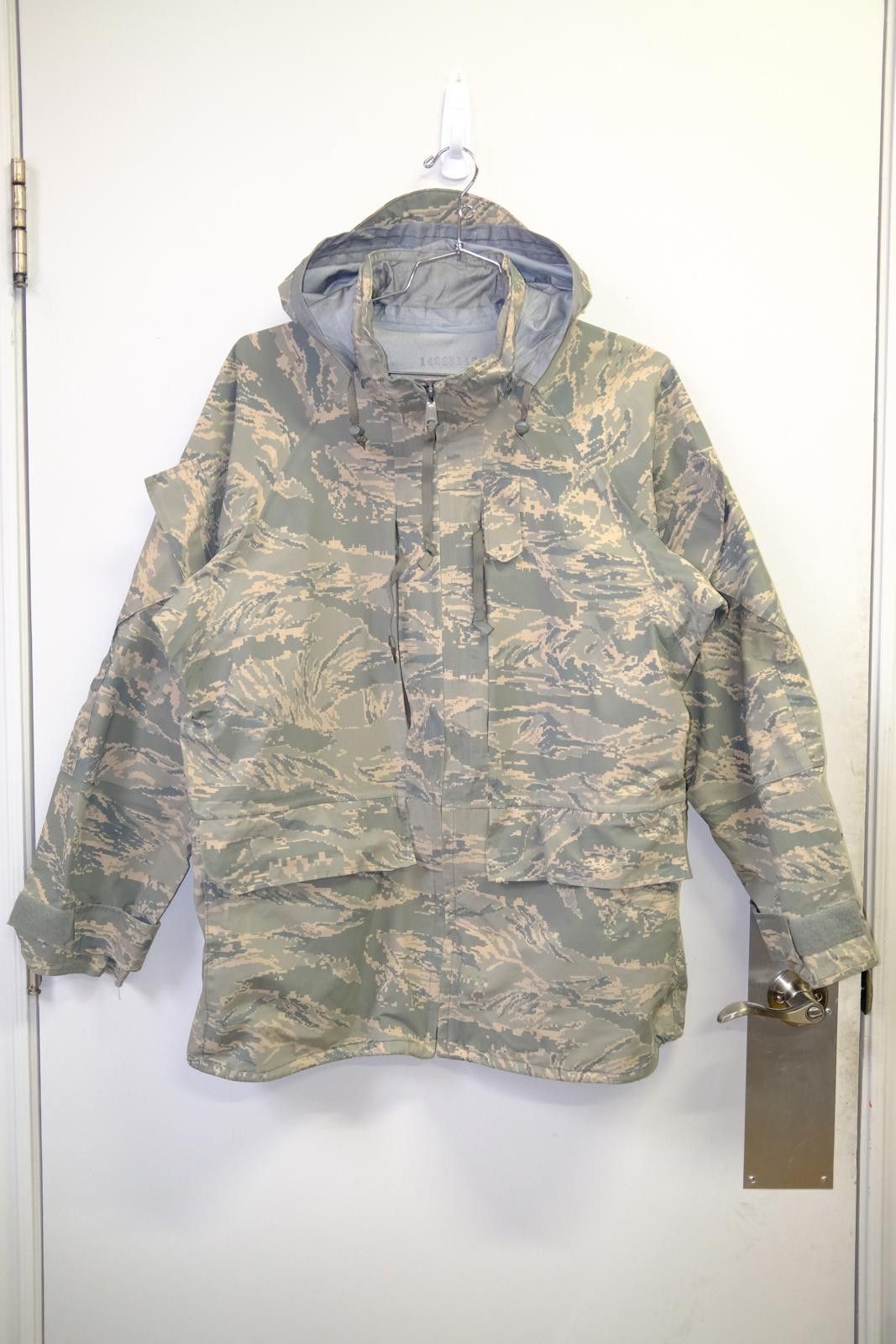 Other 00s Military Tiger Stripe Camo Gore-Tex Shell Jacket Size L / US 10 / IT 46 - 1 Thumbnail