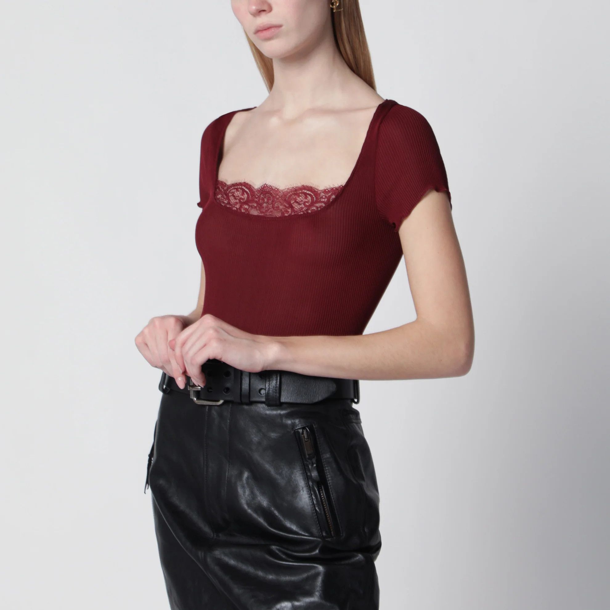 Saint Laurent Paris o1d2blof0526 Square-neck Lace T-Shirt in Red Size S / US 4 / IT 40 - 1 Thumbnail