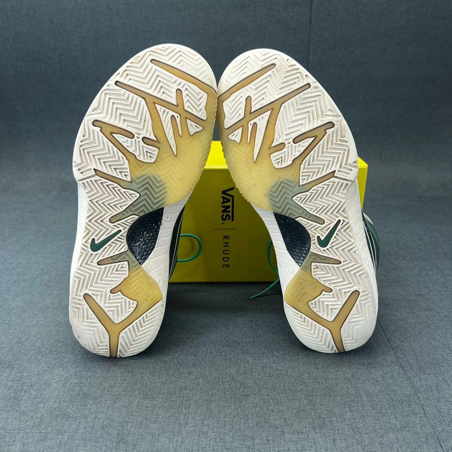 Nike Nike Zoom Kobe 4 'Bucks' 43 New Size US 10 / EU 43 - 5 Thumbnail