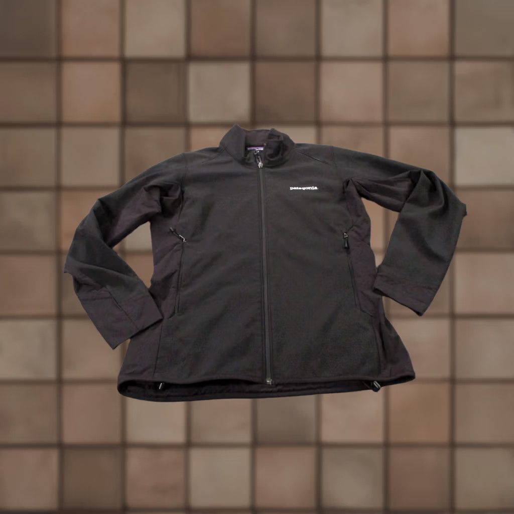 Patagonia Patagonia Jacket Womens S Black Softshell Camping Outdoors Hiking Track Size S / US 4 / IT 40 - 1 Thumbnail