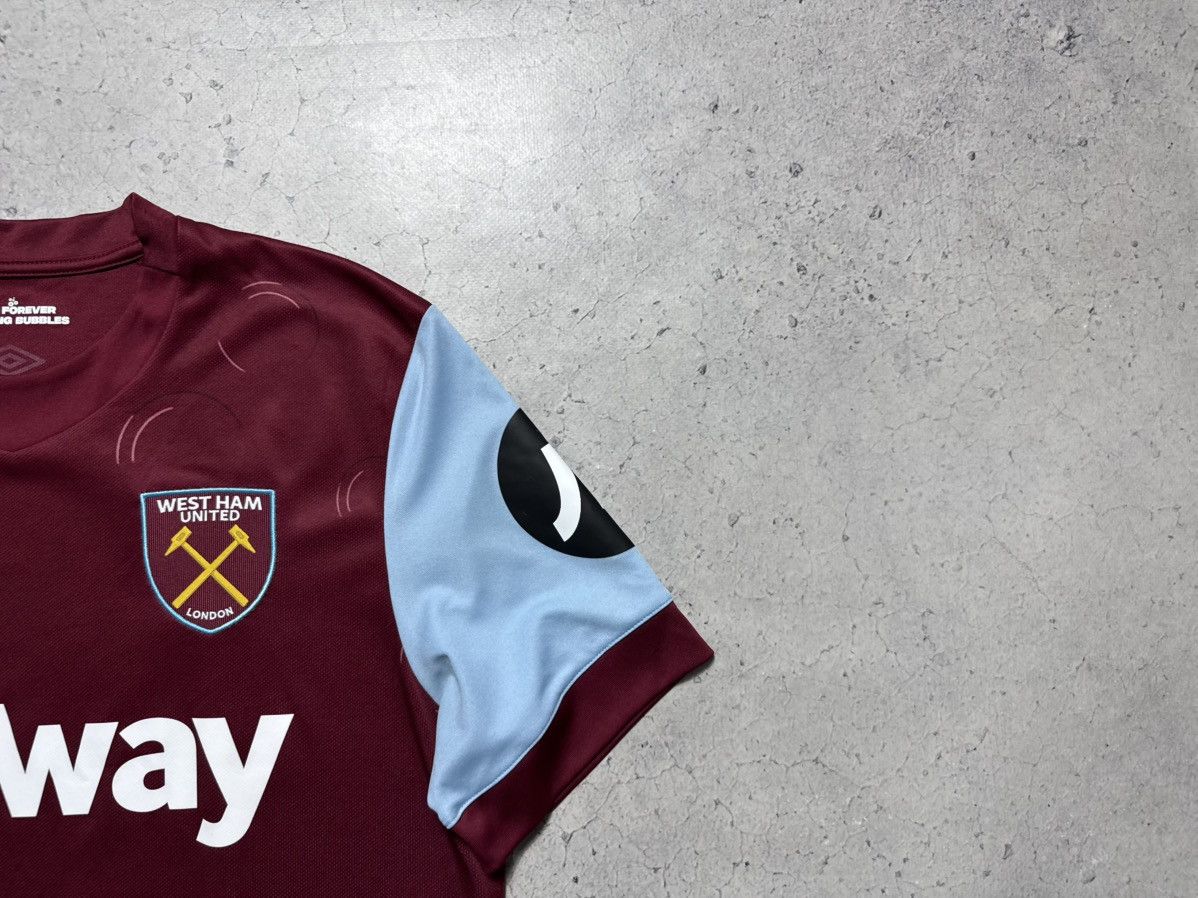 Umbro Umbro FC West Ham United 2023/2024 Vintage Soccer Jersey Size US M / EU 48-50 / 2 - 3 Thumbnail