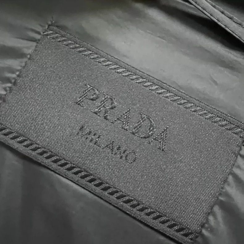 Prada Prada Black stitching triangle hooded jacket 2502-Nextarrow Size US L / EU 52-54 / 3 - 4 Thumbnail