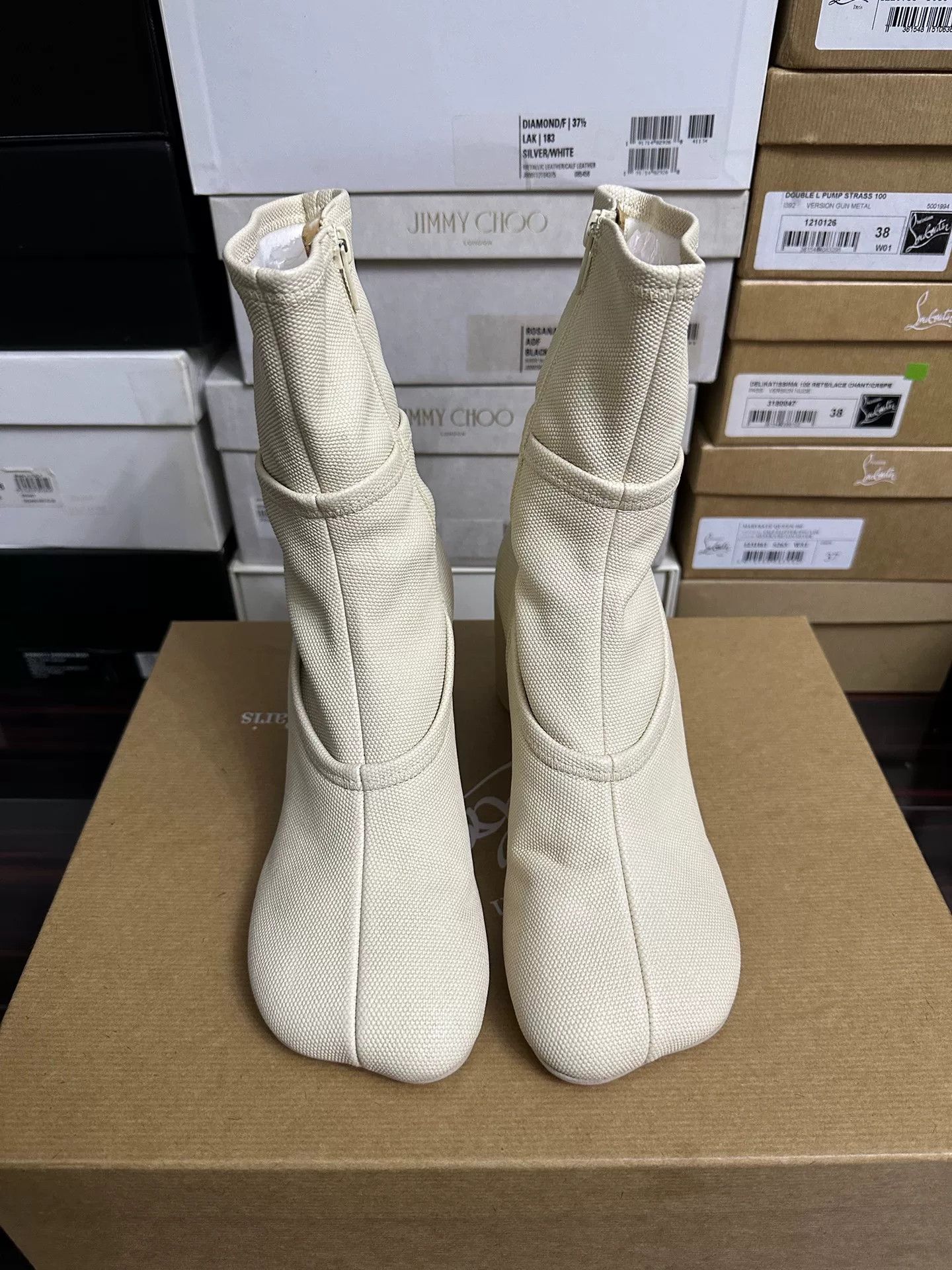 Maison Margiela Maison Margiela Tabi Split-Toe Shoes Size US 7 / IT 37 - 1 Thumbnail