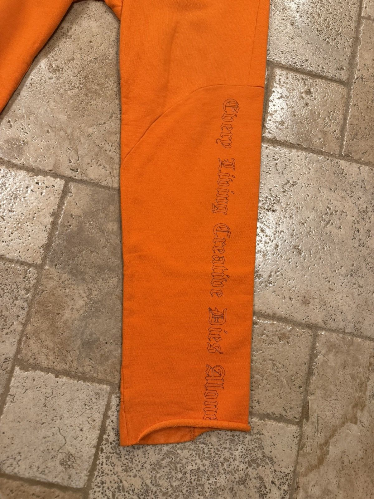 Off-White × Vlone Vlone x Off-White 2016 Orange Logo Sweatpants Size US 38 / EU 54 - 5 Thumbnail