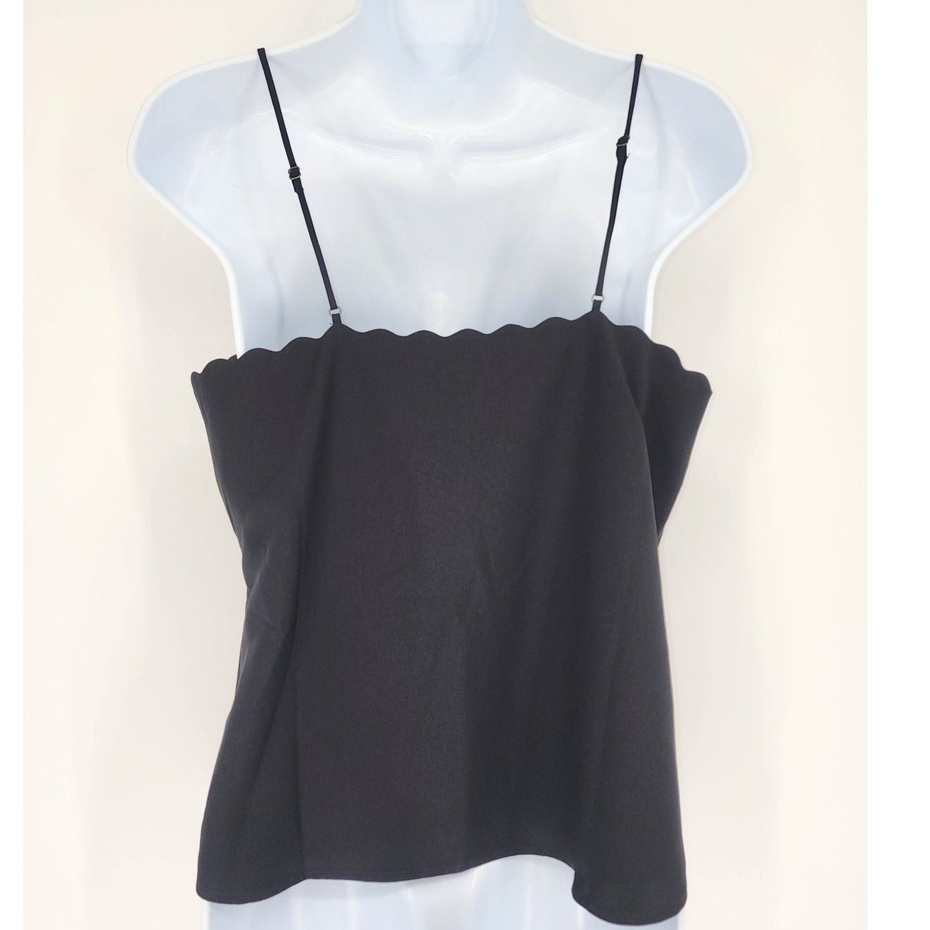 J.Crew J.Crew Factory Scalloped Black Camisole Top Women’s Size 6 Size M / US 6-8 / IT 42-44 - 2 Thumbnail