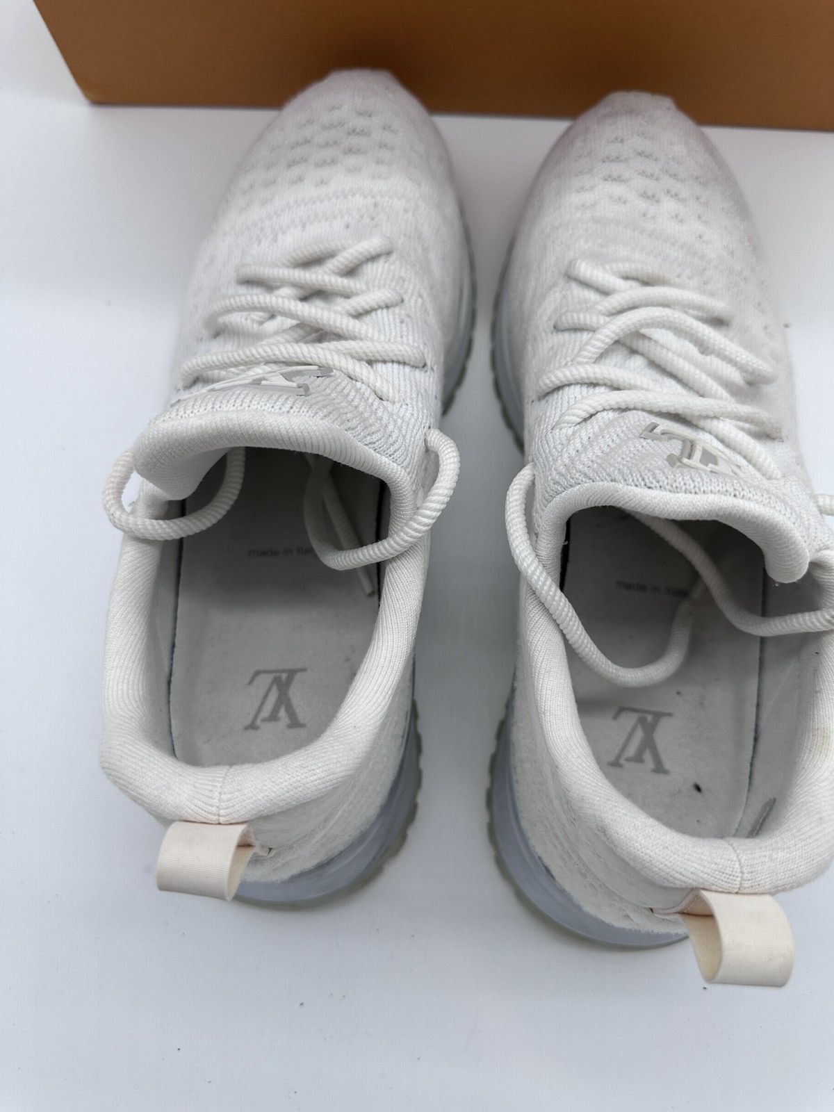 Louis Vuitton Louis Vuitton VNR Sneaker White Size 11 Size US 11 / EU 44 - 6 Thumbnail